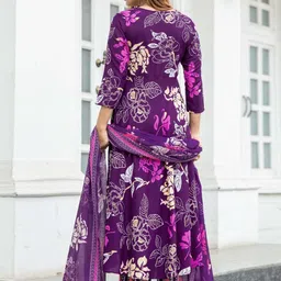 Navlik Women Floral Printed A-Line Kurta with Trousers & Dupatta image 5