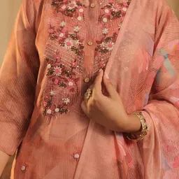 Indo Era Women Floral Embroidered Regular Thread Work Chanderi Cotton Kurta with Trousers & With Dupatta image 4