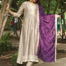 MOKOSH Floral Embroidered Panelled Sequinned Silk Anarkali Kurta With Trouser & Dupatta image 4