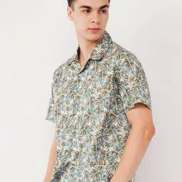 OLEVORR Men Relaxed Fit Floral Printed Cuban Collar Casual Cotton Shirt image 3