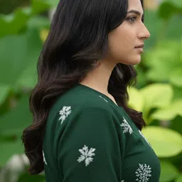 Satjal Fab Women Ethnic Motifs Embroidered Regular Thread Work Kurta with Trousers image 5