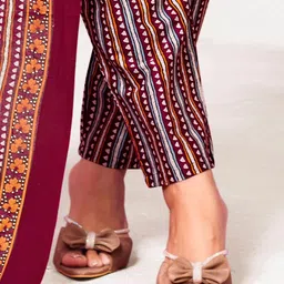 shree jeenmata collection Women Floral Printed Regular Pure Cotton Kurta with Trousers & With Dupatta image 2