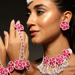 VENI Beaded Floral Jewellery Set image 5