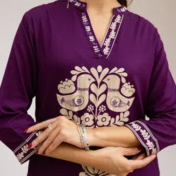 Nehamta Floral Printed Mandarin Collar Beads and Stones Straight Kurta With Palazzos image 4