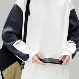 HERE&NOW Men Colourblocked Sweatshirt image 5