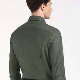 Tommy Hilfiger Men Slim Fit Micro Checks Opaque Casual Shirt image 5