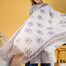 AVANSHEE Ethnic Motifs Printed Kurta with Palazzos & Dupatta image 3