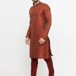 over crowd Men Cotton Blend Sherwani Churidar Set image 3