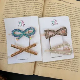 Radhya Accessories Women Set of 4 Tic Tac Hair Clip image 3