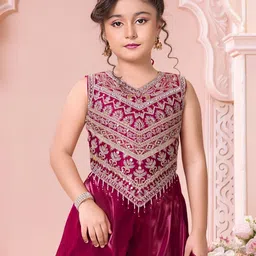 Lagorii Girls Ethnic Motifs Embroidered Regular Kurta with Palazzos image 3