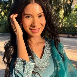 TRAHIMAM Floral Embroidered Chanderi Silk V-Neck Straight Kurta With Trousers & Dupatta image 3