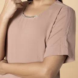 NOT SO PINK Top image 5