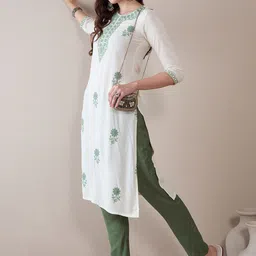 Anouk Women Embroidered Thread Work Kurta image 4