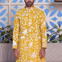 MANQ Men Floral Embroidered Kurta image 5