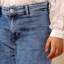 U.S. Polo Assn. Kids Girls Wide Leg Mid-Rise Light Fade Embroidered Stretchable Jean image 4