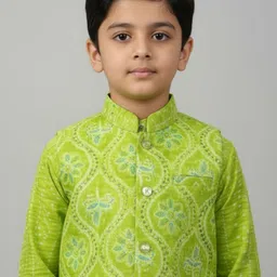 Sangria Boys Bandhani Printed Pure Cotton Straight Kurta & Trousers With Nehru Jacket image 3