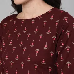 Nayo Women Printed Regular Pure Cotton Kurta with Palazzos image 5