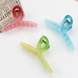 VAGHBHATT Women Set of 6 Claw Clip image 2