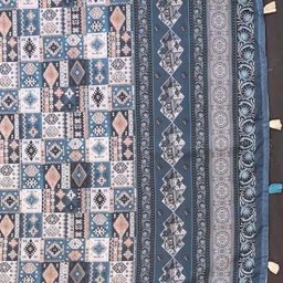 HERE&NOW Ethnic Motifs Zari Linen Blend Saree image 4