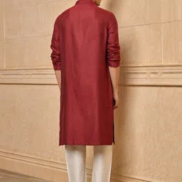Tasva Men Woven Design Straight Kurta with Pyjamas image 3
