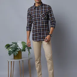 NEON CHILLIE Checked Spread Collar Classic Slim Fit Cotton Shirt image 5