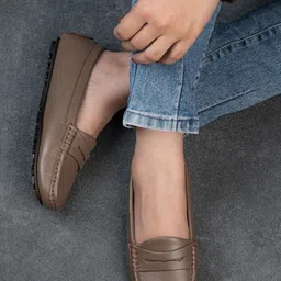 13 Reasons Women Solid Leather Loafers-picture-37