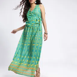 fusion by glitchez Indie Conversation Printed Top with Skirt Co-Ords-picture-17