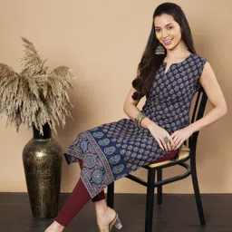 Vbuyz Floral Printed Cotton Sleeveless Notch Neck Straight Kurta-picture-14