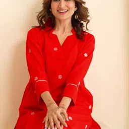 GoSriKi Women Floral Embroidered Regular Straight Thread Work Kurta with Palazzos image 4