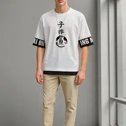 FASHIUM Men Typography Printed Pockets T-shirt image 4