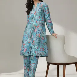 fusion by glitchez Printed Mandarin Collar Top & Trousers Co-Ords-picture-21