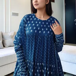 SZN Ethnic Motifs Printed Round Neck Tiered Kurta With Trousers & Dupatta image 3