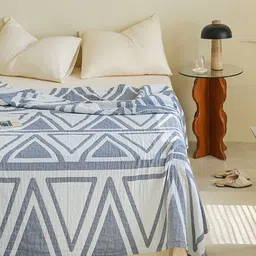 JC HOME Blue & White Geometric AC Room 300 GSM Single Bed Quilt-picture-32
