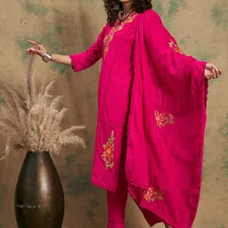 Sangria Pink Woven Design Thread Work Detail Pure Cotton Kurta & Trouser With Dupatta image 4