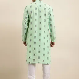 Sojanya Men Green & Black Geometric Ikkat Cotton Kurta image 5