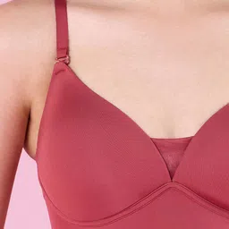 Nykd By Nykaa Barely There Padded Non Wired T-Shirt Bra With Gentle Lift & Support-NYB362 image 5
