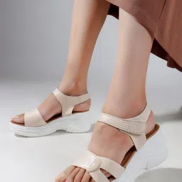 VENDOZ Textured PU Platform Sandals image 4