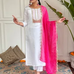 BAESD Floral Yoke Design Zari Straight Kurta With Trousers And Dupatta-picture-25