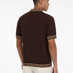 glitchez Contrast Neck Ribbed T-shirt image 3