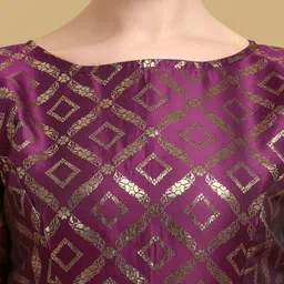 Oomph! Woven Design Boat Neck Jacquard Saree Blouse image 3