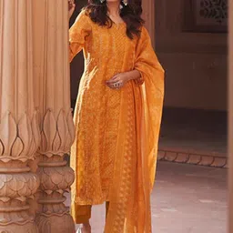 GoSriKi Women Ethnic Motifs Printed Kurta with Trousers & Dupatta image 4