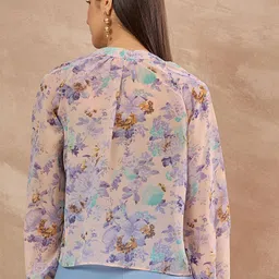 all about you Floral Printed Tie-Up Neck Top image 5