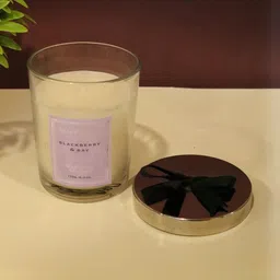 Sim & Ross Lavender Round Scented Candle With Bow Embellishment image 4