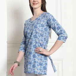 KALINI Women Floral Printed Floral Kurta image 2