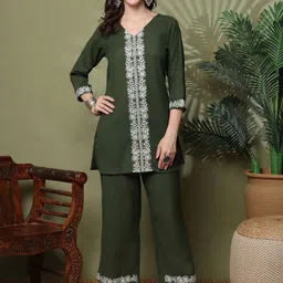 HARIKS Embroidered V-Neck Tunic & Trousers Co-Ords-picture-13