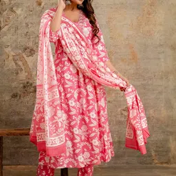 MANI EXPORTS Women Floral Printed Regular Pure Cotton Kurta With Trousers & Dupatta image 3
