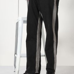 SHOWOFF Men Comfort Tapered Fit Low-Rise Light Fade Acid Wash Jeans-image-35