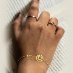 MIVRAA Subtle Spark Diamond Bracelet-picture-40