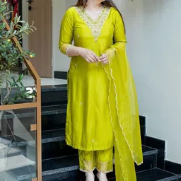 FAST FASHIONS Women Ethnic Motifs Embroidered Regular Kurta with Trousers & Dupatta image 3