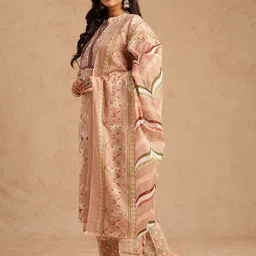 GULMEHAK Women Floral Printed Cotton Kurta with Trousers & Dupatta image 5